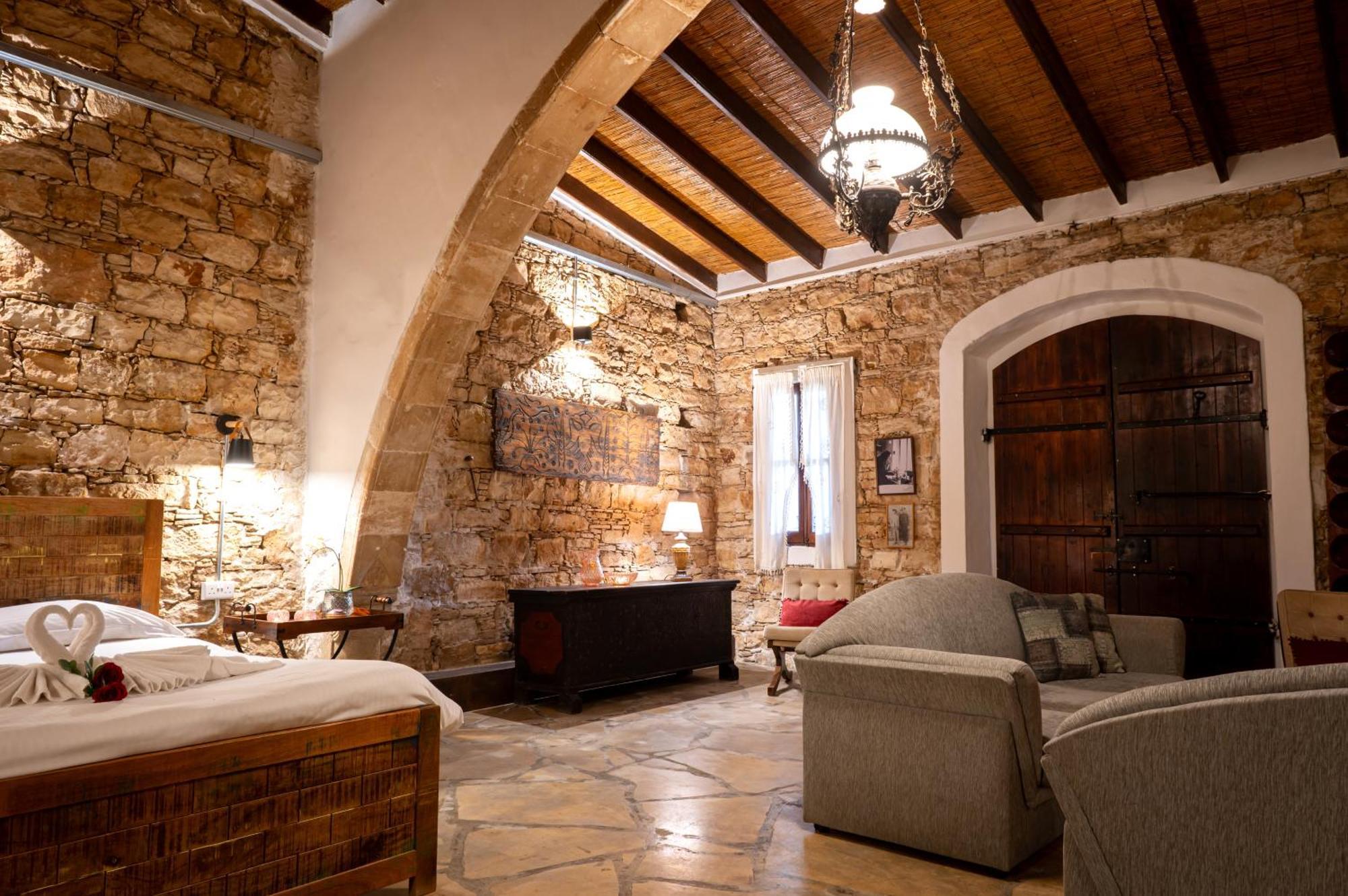 Oinoessa Traditional Boutique Guest Houses Lofou Buitenkant foto