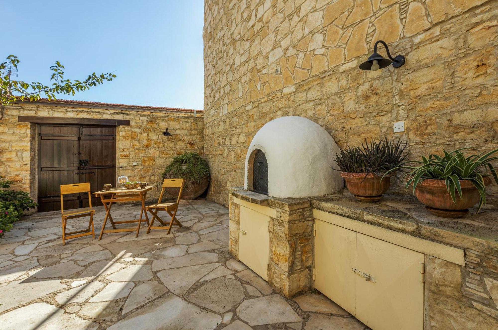 Oinoessa Traditional Boutique Guest Houses Lofou Buitenkant foto