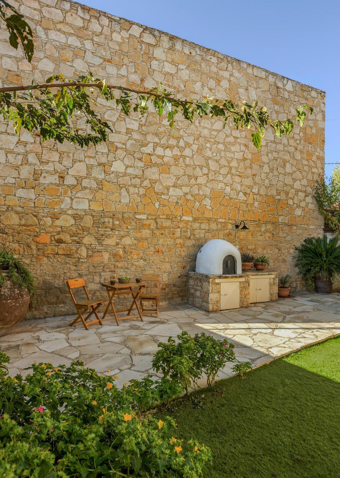 Oinoessa Traditional Boutique Guest Houses Lofou Buitenkant foto