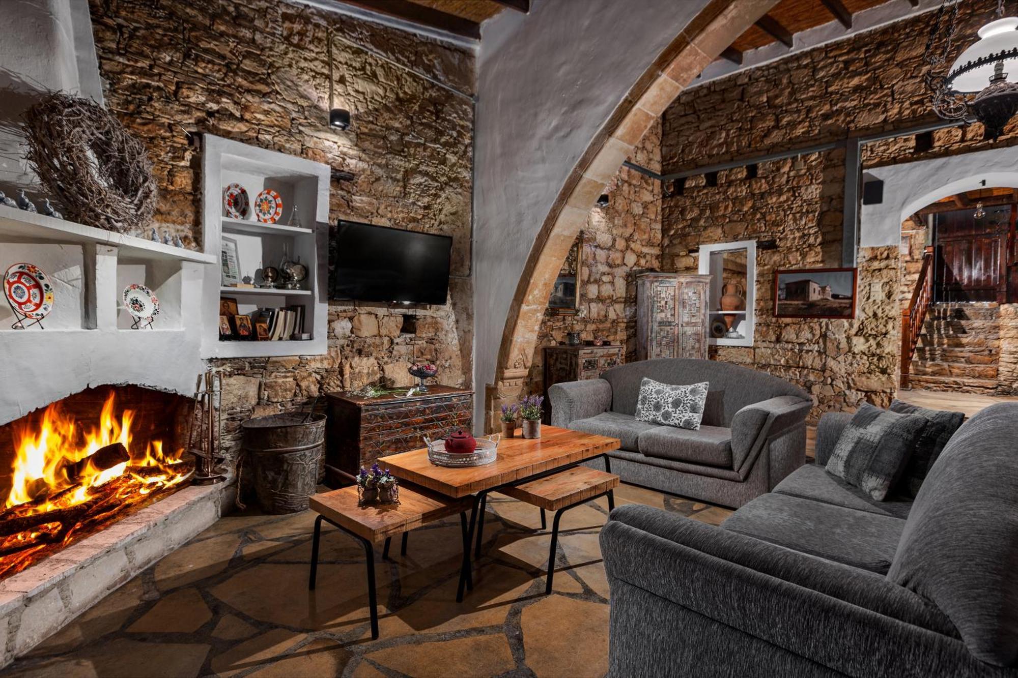 Oinoessa Traditional Boutique Guest Houses Lofou Buitenkant foto