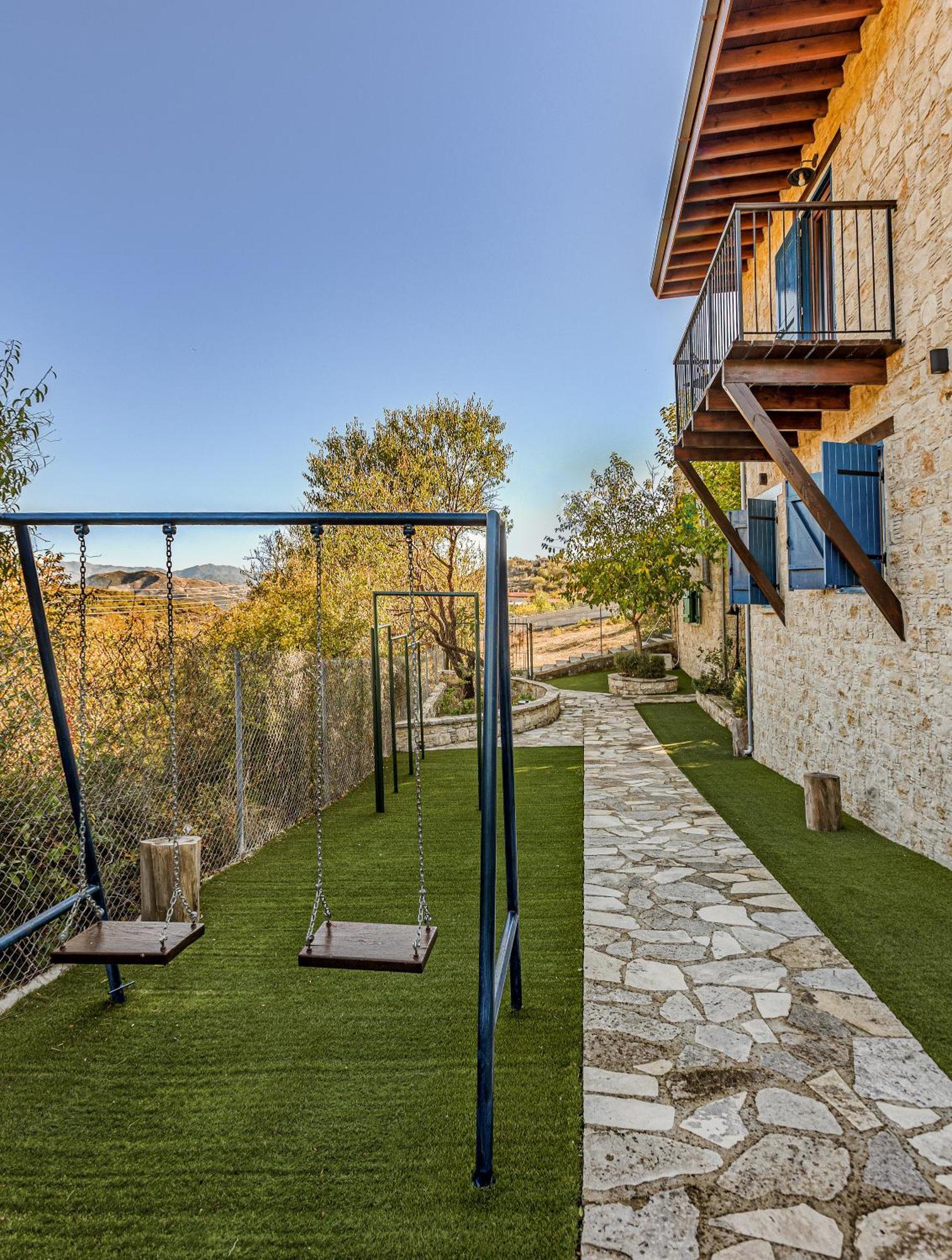 Oinoessa Traditional Boutique Guest Houses Lofou Buitenkant foto