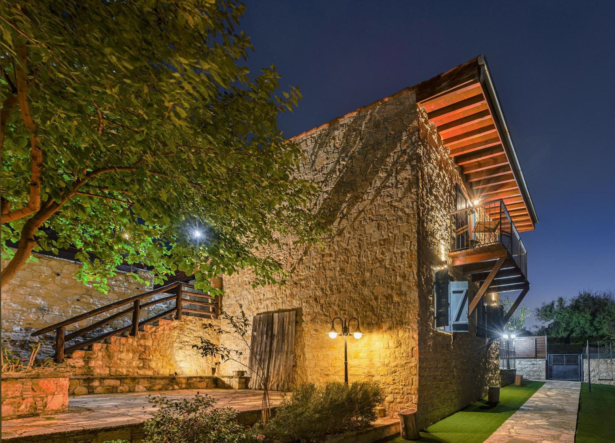 Oinoessa Traditional Boutique Guest Houses Lofou Buitenkant foto